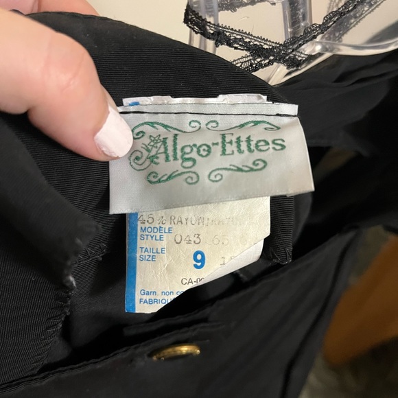 Vintage button down black dress - Picture 4 of 4